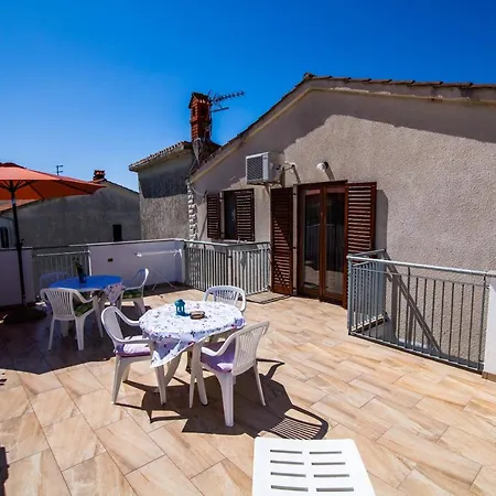 Apartman Kristina Appartamento *