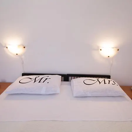 Apartman Kristina Appartamento *