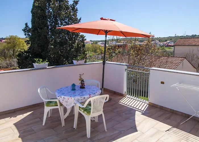 Kristina 아파트 *