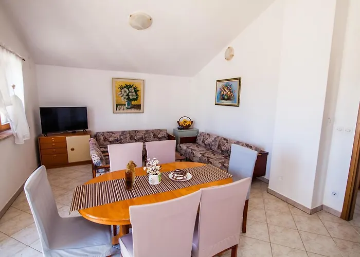 Kristina 아파트 반졸레