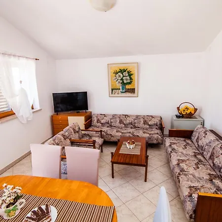Apartman Kristina * Banjole