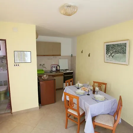 Apartman Kristina Apartment