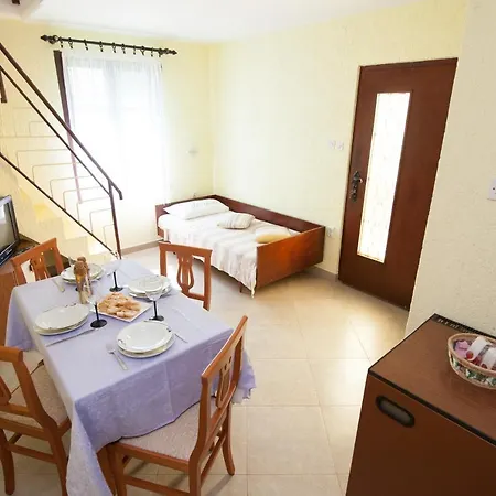Apartment Apartman Kristina *
