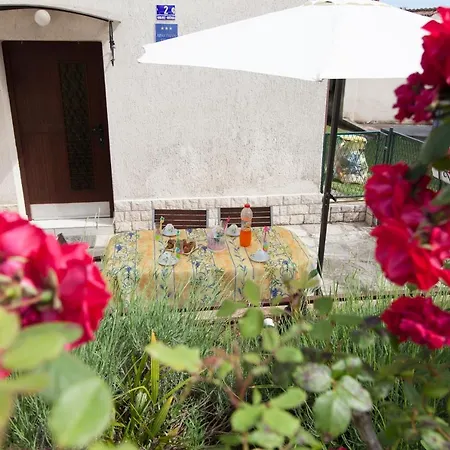 Apartman Kristina Apartment